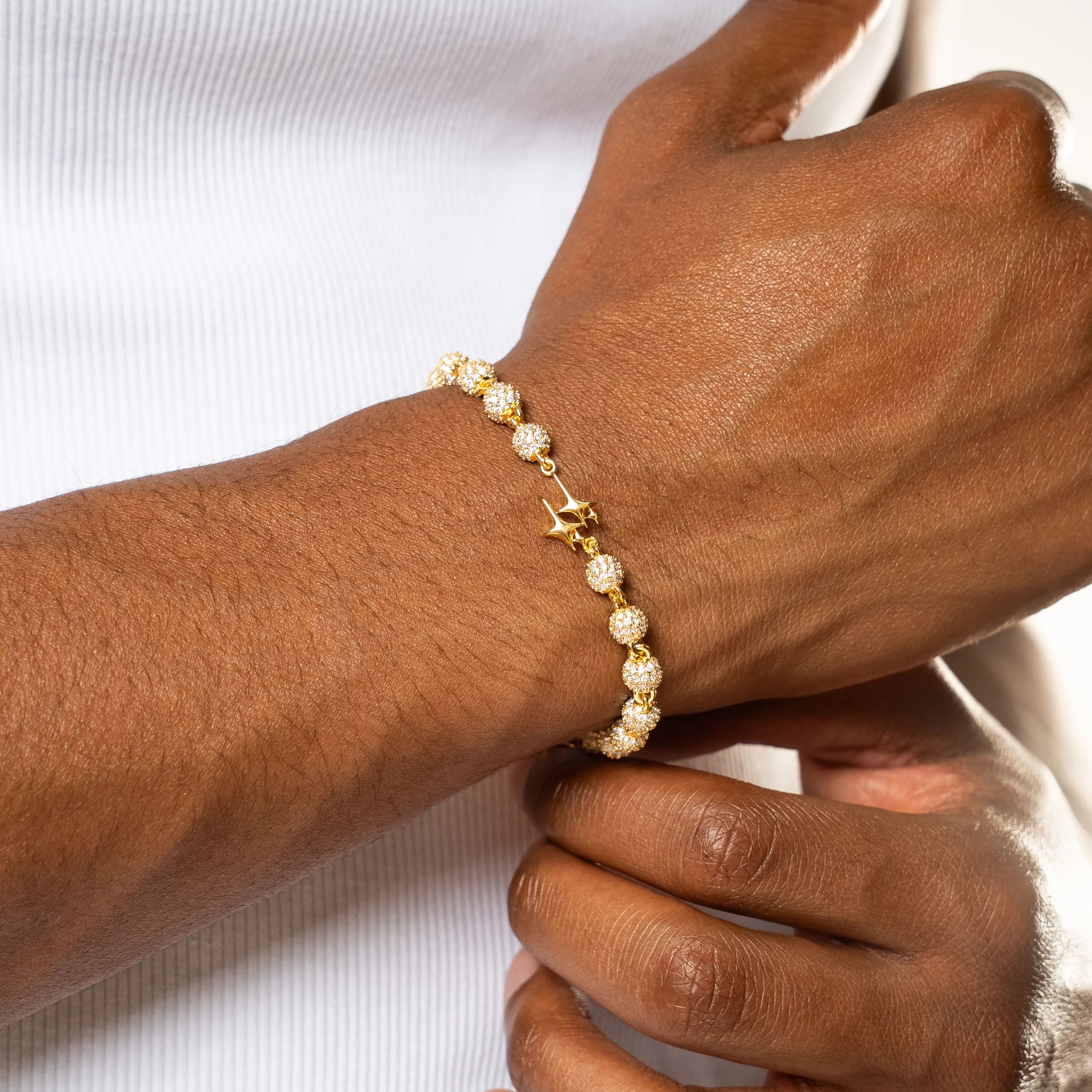 Bracelet Iced Bead link Signature Doré - Image 2