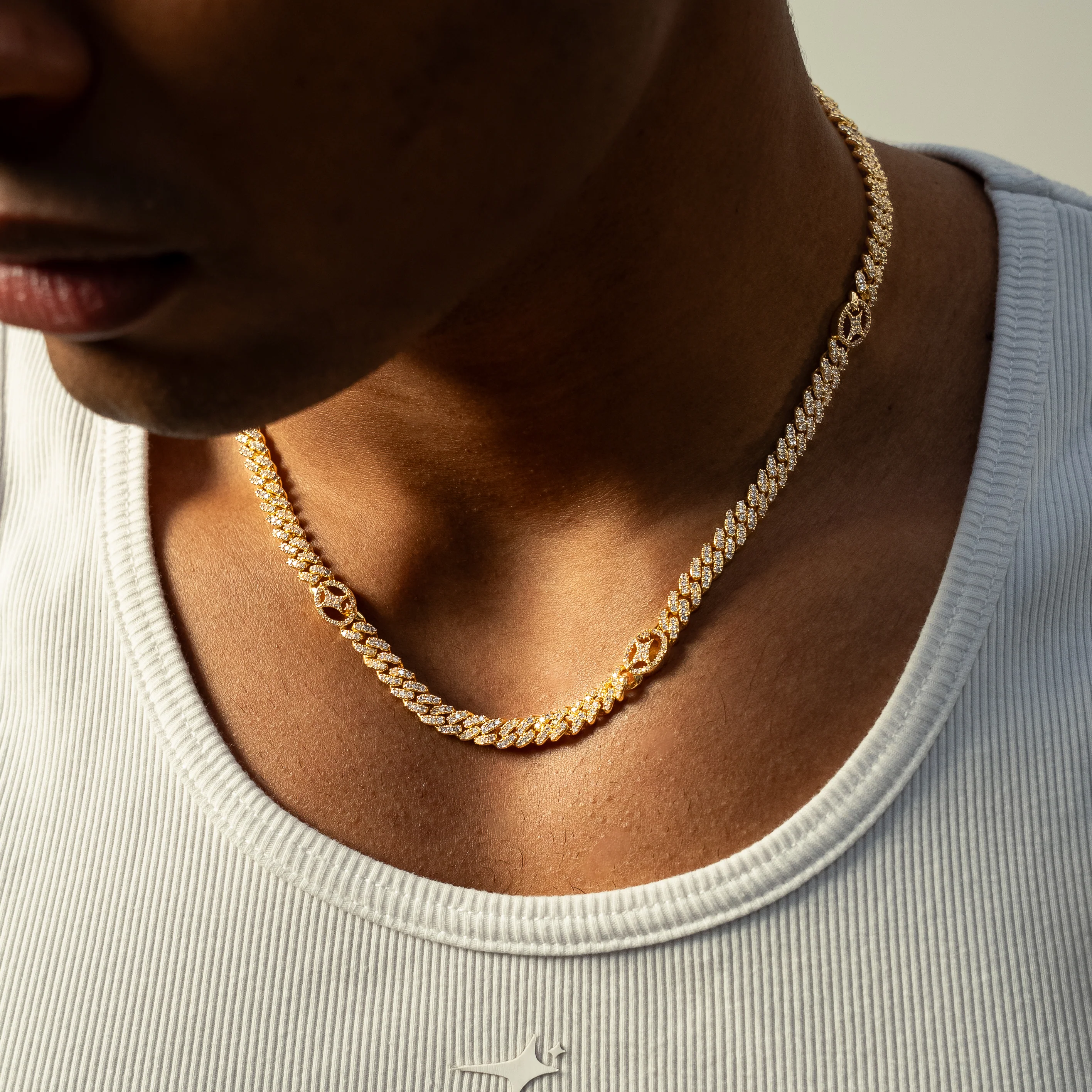 Chaîne Iced Cuban link Signature 5 mm Dorée - Image 2