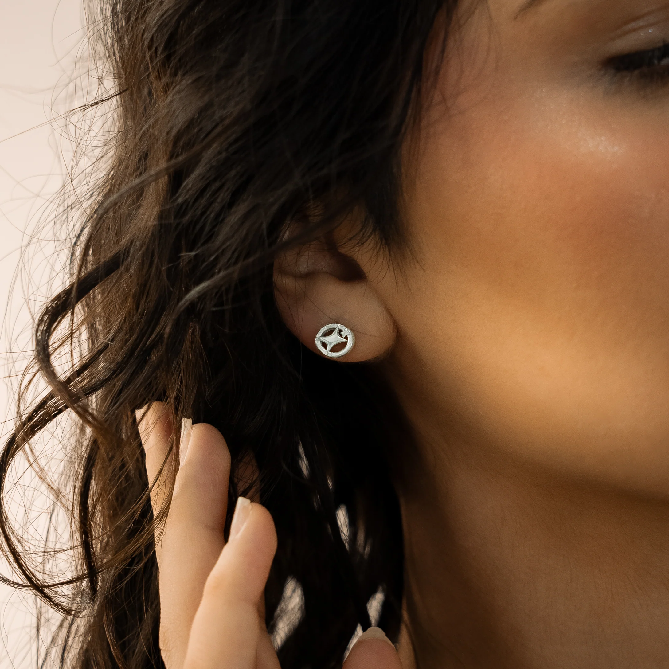Round signature earrings argentées - Image 2